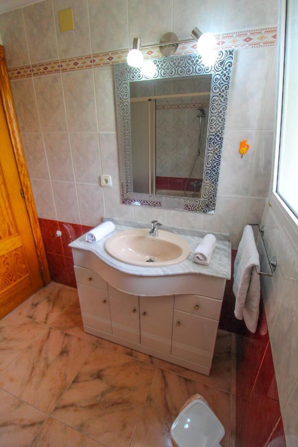Great Villa, Sea Views, 20 Secs Walk To The Beach, Bbq, 9 People, 5 Mins Car From Alicante City Center, Sailing Club 3 Mins Walk Екстериор снимка
