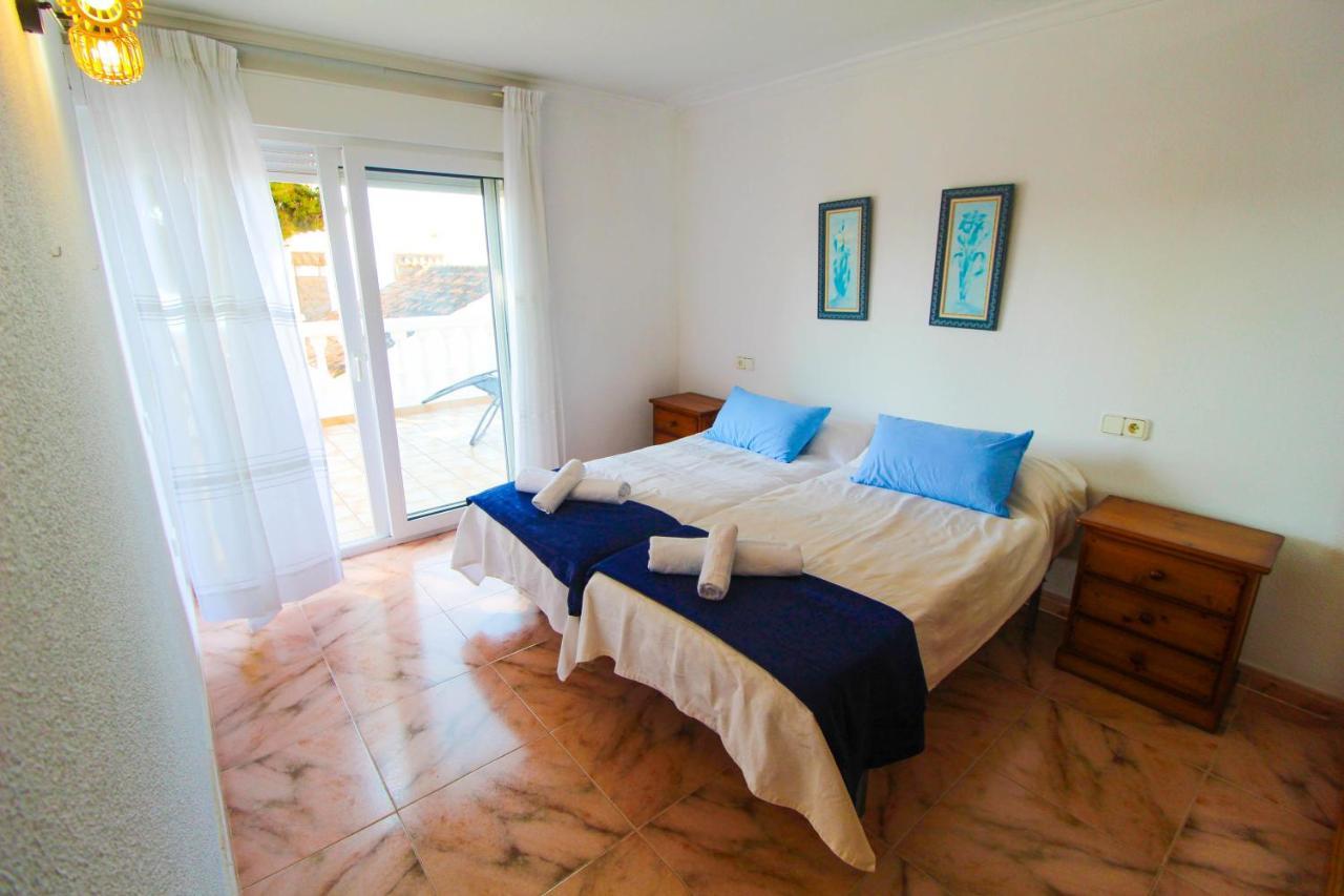 Great Villa, Sea Views, 20 Secs Walk To The Beach, Bbq, 9 People, 5 Mins Car From Alicante City Center, Sailing Club 3 Mins Walk Екстериор снимка