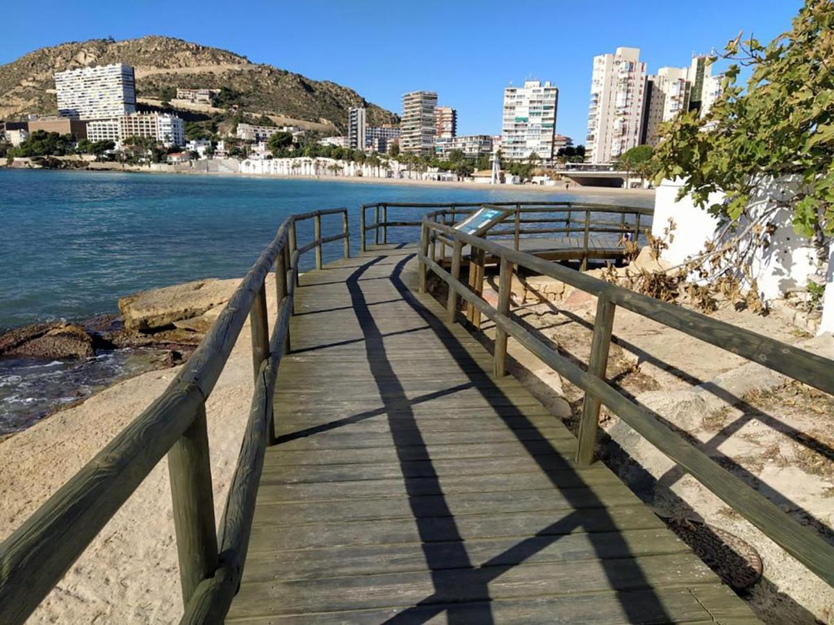 Great Villa, Sea Views, 20 Secs Walk To The Beach, Bbq, 9 People, 5 Mins Car From Alicante City Center, Sailing Club 3 Mins Walk Екстериор снимка